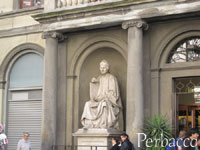 アルノルフォ・カンビオ像
